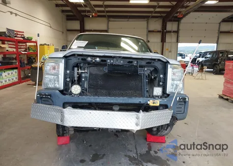 2015 Ford F-250 Xl z USA, uszkodzony, nr VIN 1FD7X2A64FEA54384